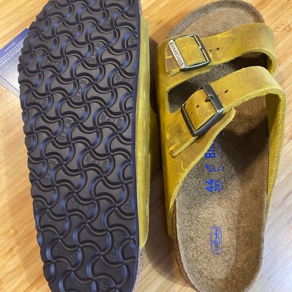 Birkenstock Arizona Sandal.  New In Box - Picture 5 of 6